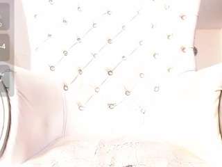 lunitadiva Live Webcam on CamSoda