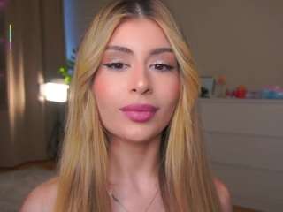 alodieburtt's CamSoda show and profile