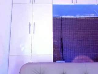  candyy-bella chat room