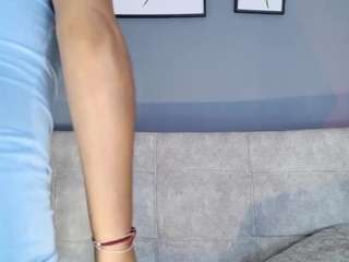 candyy-bella webcam model