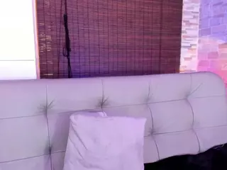 candyy-bella's Live Sex Cam Show