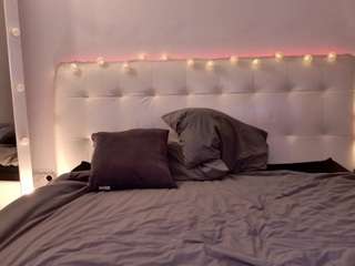 eliseandfrank Live Webcam on CamSoda