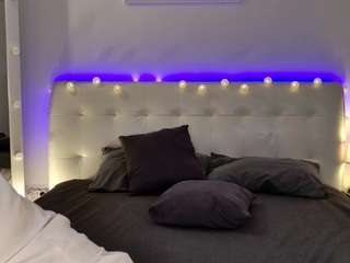 eliseandfrank Live Webcam on CamSoda