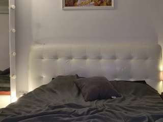 EliseAndFrank live webcam show