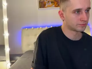 EliseAndFrank's Live Sex Cam Show