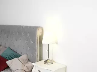 GarynBluett's Live Sex Cam Show