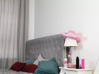 GarynBluett's Live Sex Cam Show