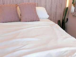 georginareyes live cam profile