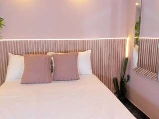 georginareyes live cam profile