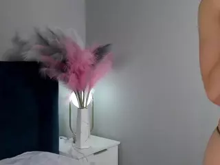 GwenBrittle's Live Sex Cam Show