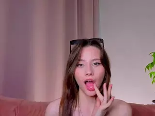 MoireHarbold's Live Sex Cam Show