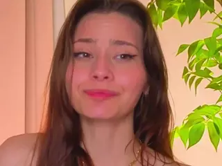 MoireHarbold's Live Sex Cam Show