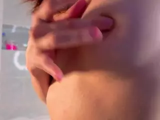 MoireHarbold's Live Sex Cam Show