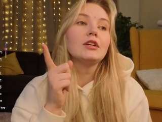 quennaengelby webcam model