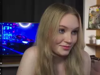 QuennaEngelby's Live Sex Cam Show