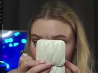 QuennaEngelby's Live Sex Cam Show