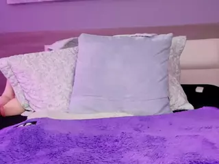 Y8urF8ck1ngQueen's Live Sex Cam Show