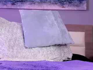 Dani Your F8ck1ng Queen's Live Sex Cam Show