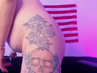 Dani Your F8ck1ng Queen's Live Sex Cam Show