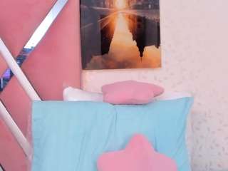 Anymorningstar's cam show statistics and live stream