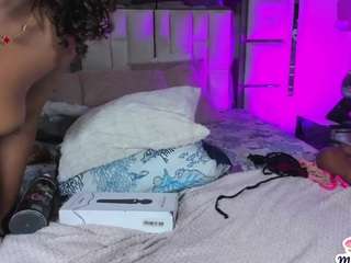 mia-peyton's CamSoda show and profile