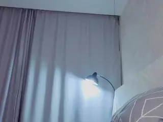 MildredAmond's Live Sex Cam Show