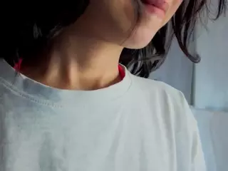 MildredAmond's Live Sex Cam Show