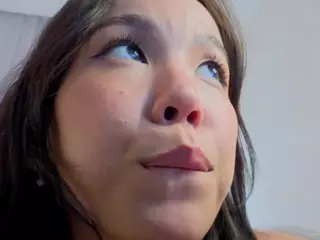 MildredAmond's Live Sex Cam Show