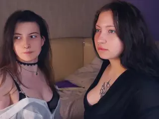 Meriell's Live Sex Cam Show