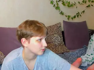Raven-Radiant's Live Sex Cam Show