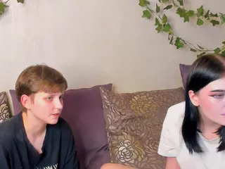 Raven-Radiant's Live Sex Cam Show