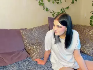 Raven-Radiant's Live Sex Cam Show
