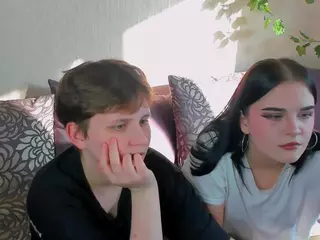 Raven-Radiant's Live Sex Cam Show