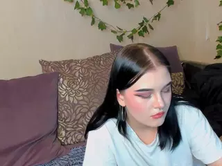Raven-Radiant's Live Sex Cam Show
