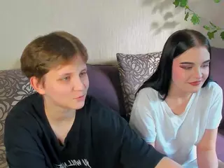 Raven-Radiant's Live Sex Cam Show