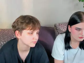 Raven-Radiant's Live Sex Cam Show
