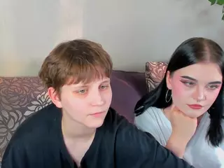 Raven-Radiant's Live Sex Cam Show