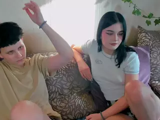 Raven-Radiant's Live Sex Cam Show