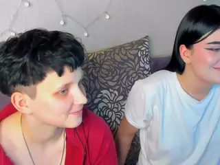 Raven-Radiant's Live Sex Cam Show