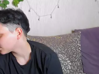 Raven-Radiant's Live Sex Cam Show