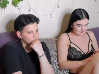 Raven-Radiant's Live Sex Cam Show