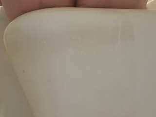 squirtonmyass webcam model