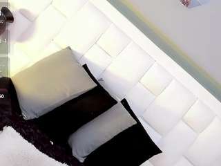 Live cam show with fanny-leah