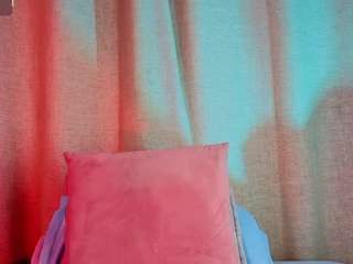 mia-bonneett Live Webcam on {site_name}