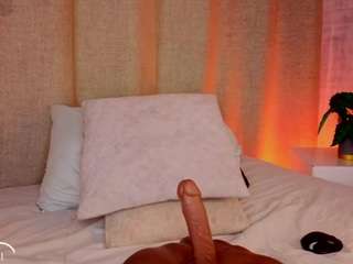 mia-bonneett Live Webcam on CamSoda