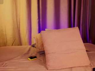 mia-bonneett live cam preview