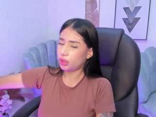 miranda-crawford Live Webcam on CamSoda