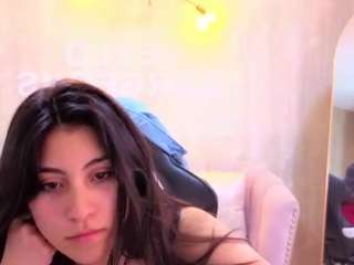  carolina-moreno-a chat room