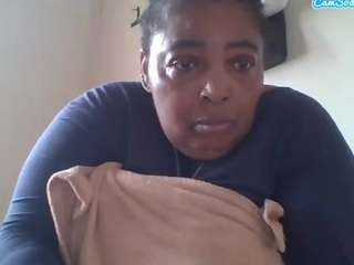 lovelybigpussylips53