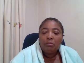 lovelybigpussylips53